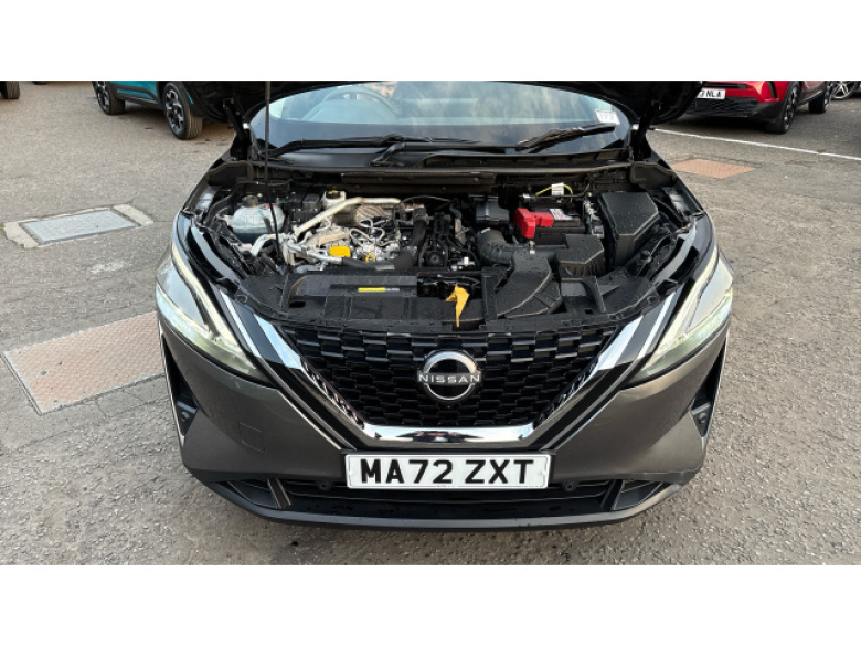 Nissan Qashqai 1.3 DiG-T MH N-Connecta 5dr Petrol Hatchback